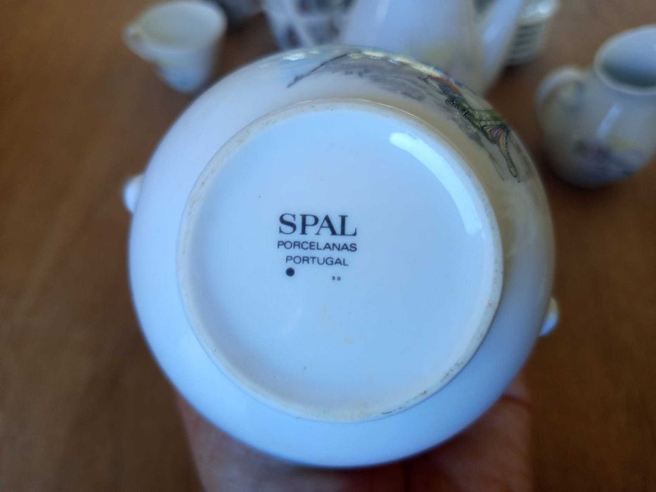 Conjunto de café SPAL de 12 chávenas