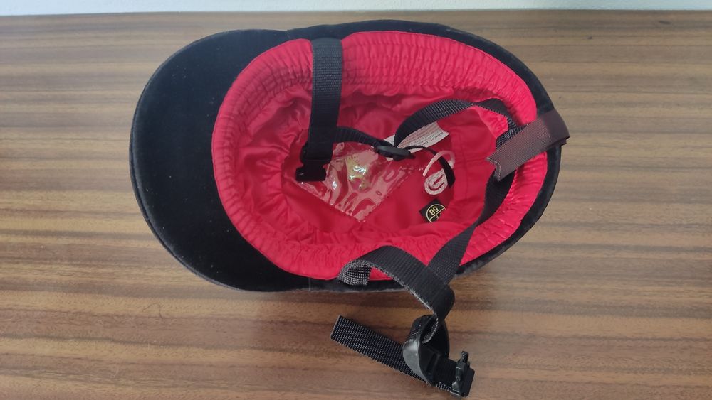 Capacete / toque de equitação