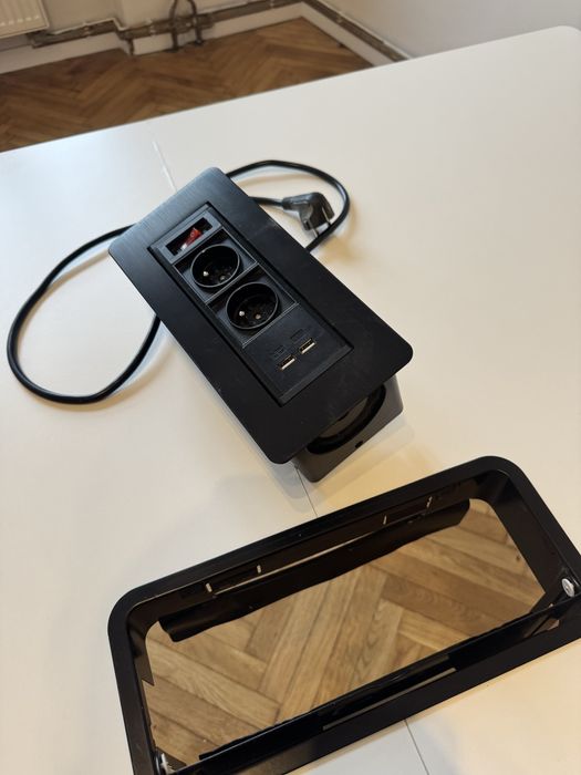 Stół biurowy IKEA Bekant