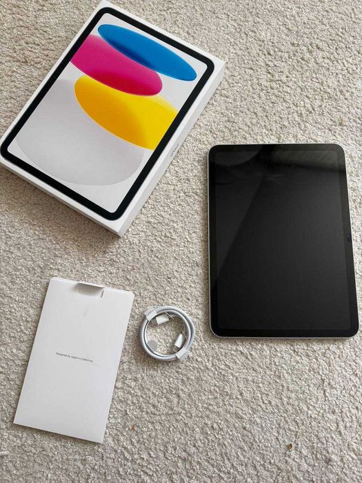 Планшет Apple iPad 11" WiFi 128GB Silver (2025)