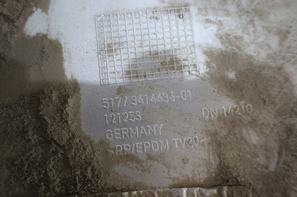 listwa błotnika prawy przód m pakiet bmw x3 e83 3414436