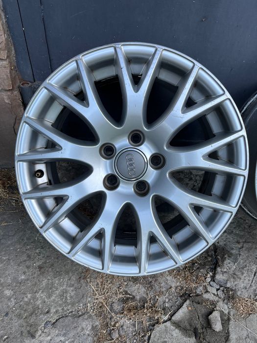 Продам диски Audi R17