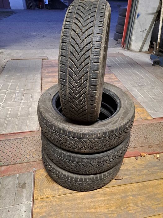 Opony całoroczne  Tanio.