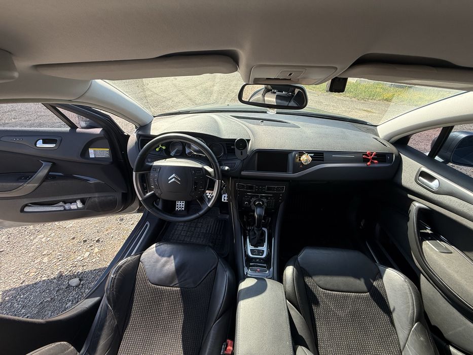 Citroen C5x7  2.0 HDi Hydractive 2010 року в комплектації Ексклюзив