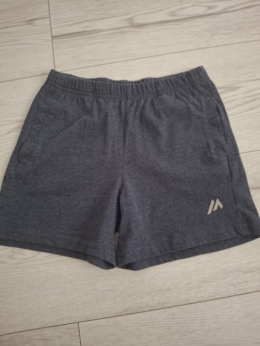 Spodenki chłopięce