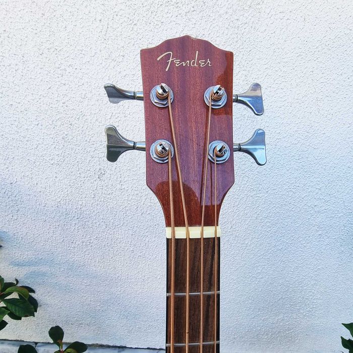 Baixo Fender CB-60SCE Acústico com setup feito