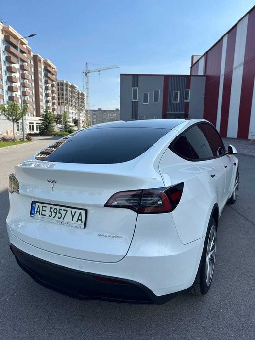 Tesla Model Y Long Range Dual Motor 2021 Тесла Електричний Кросовер