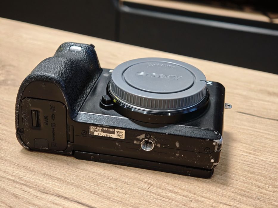 Aparat Sony A6500 body + bateria