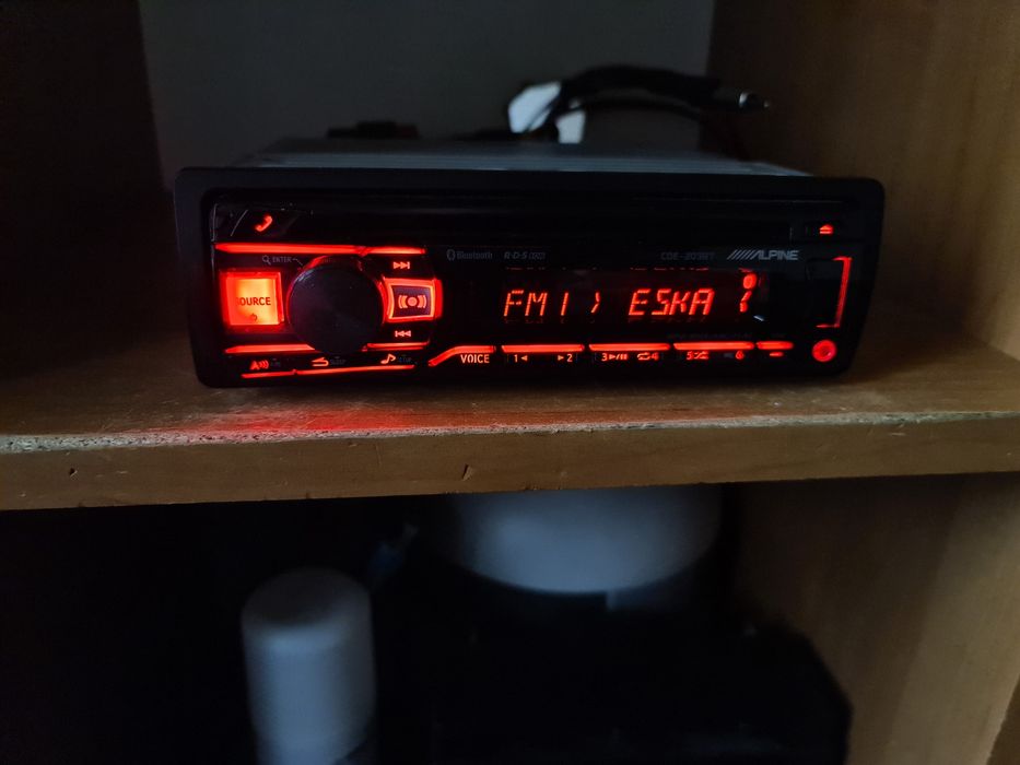 Radio ALPINE CDE 203BT Bluetooth cd USB rgb
