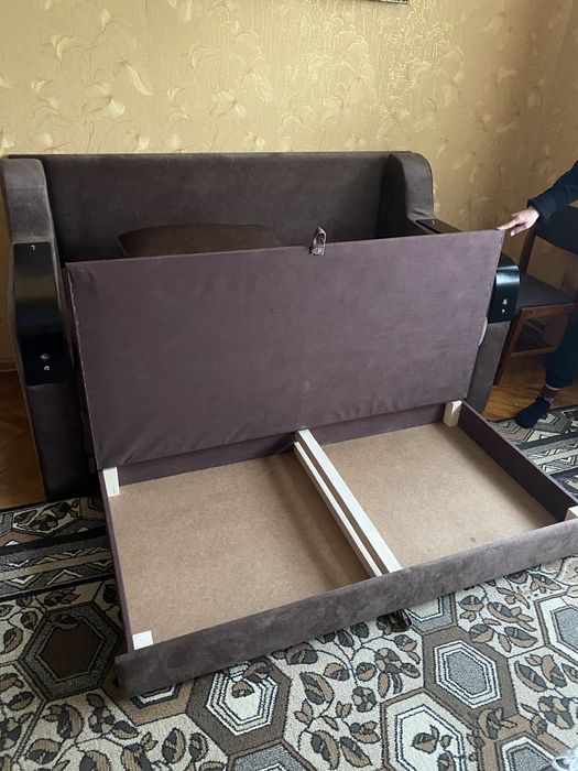 Продам диван (новий)