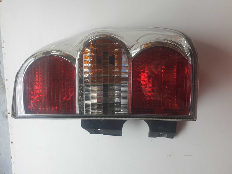 lampa tył  prawa Suzuki Grand Vitara 1.6 trzy drzwiowy 2007