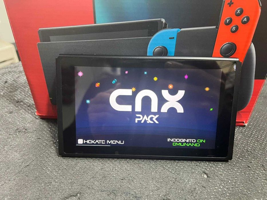 Nintendo Switch, 32GB HAC-001 + Neon A/V (Chipada)