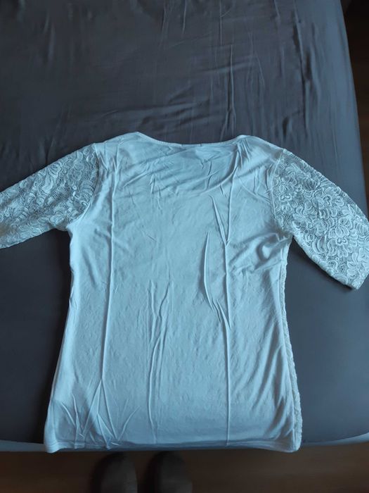 Piękna bluzeczka koronkowa biała elegancka Amisu (New Yorker)