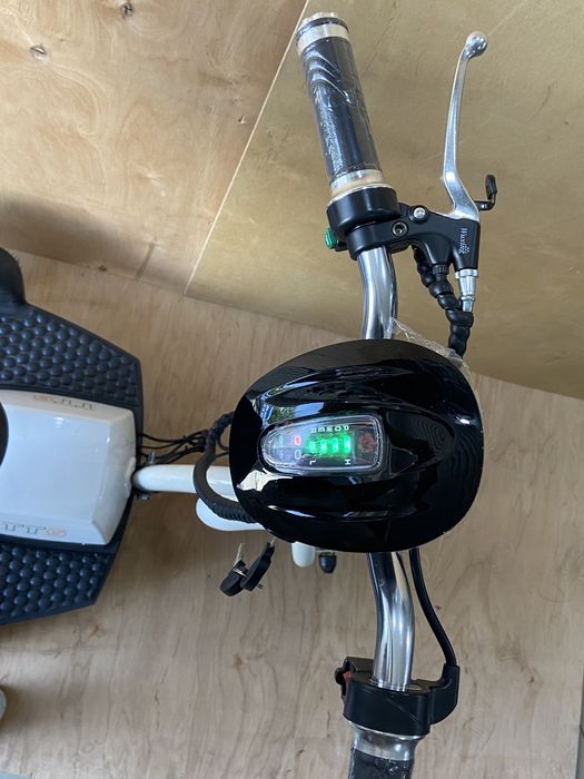 Электросамокат  с сидением (сиденье -спинка) TTG SM T06