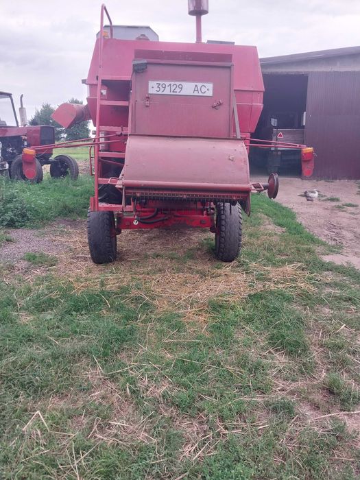 Комбайн Masey Ferguson 240