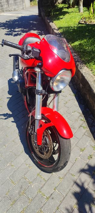Ducati Monster 695