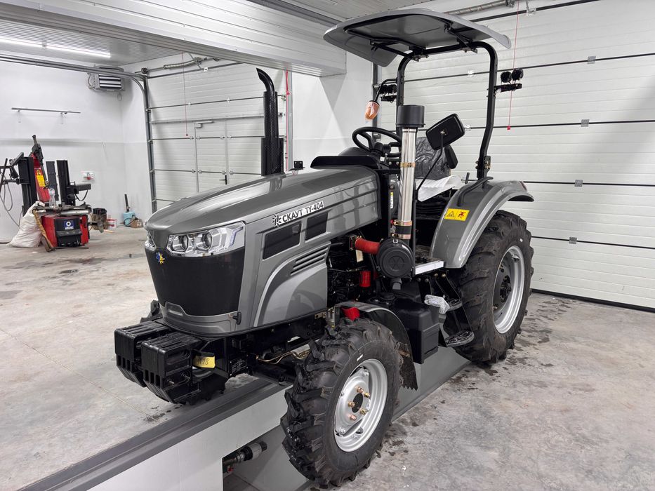 Трактор Скаут TY-404 з дашком