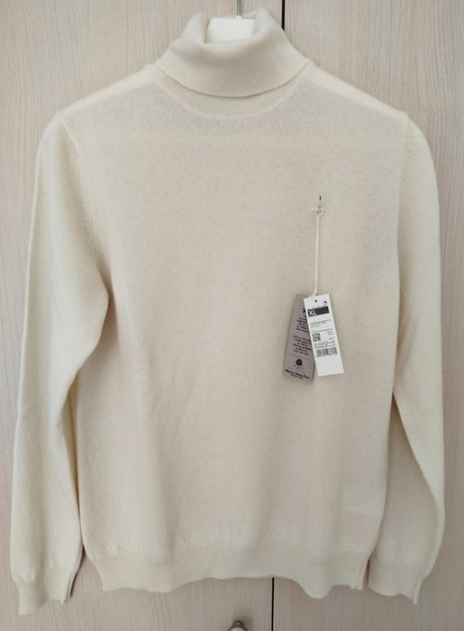 Водолазка жіноча біла