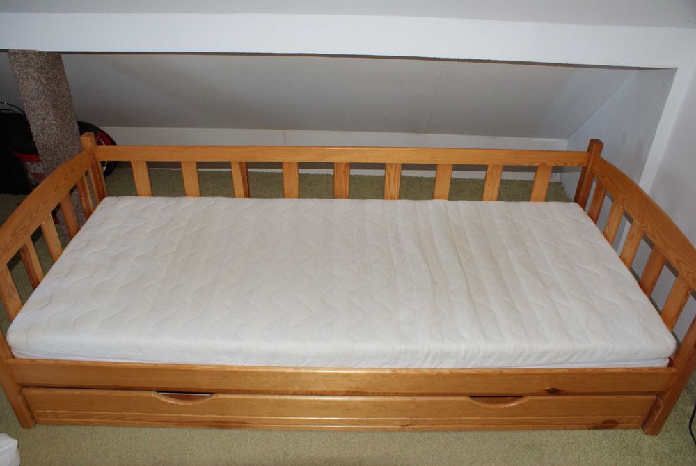 Łóżko drewniane dziecięco - młodzieżowe