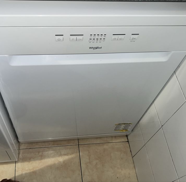 Máquina Lavar Loiça Whirlpool WFE 2B19