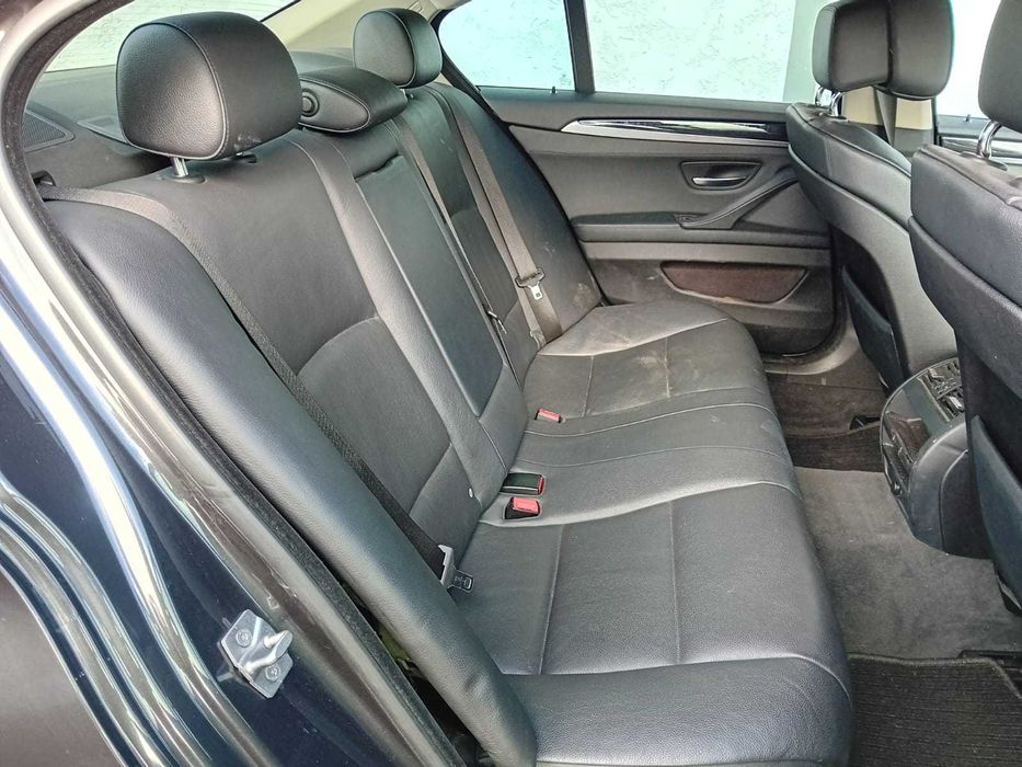 BMW 520 D c/auto - Nacional ( pequeno sinistro )