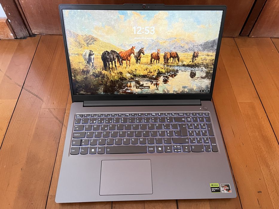 Lenovo LOQ Gaming – Ryzen 7 / RTX 4050 / 16GB RAM / 1TB SS