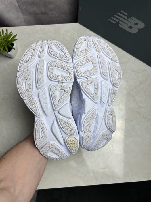 Кросівки Hoka Bondi 8 Розмір 40 Original Взуття