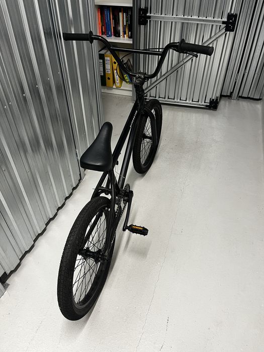 BMX Neat superstar Newton