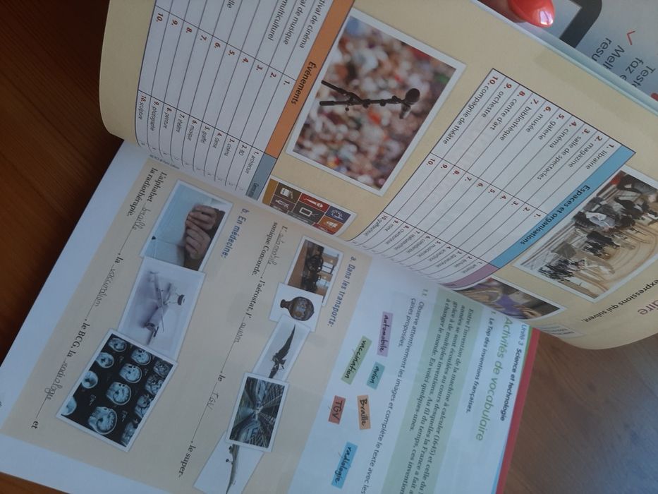 Livro fichas francês 9 ano Mots clés