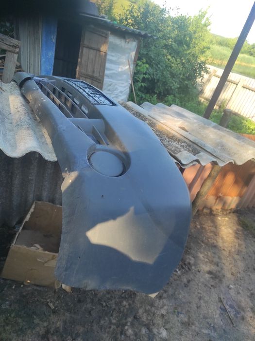 Бампер под ремонт трафик виваро