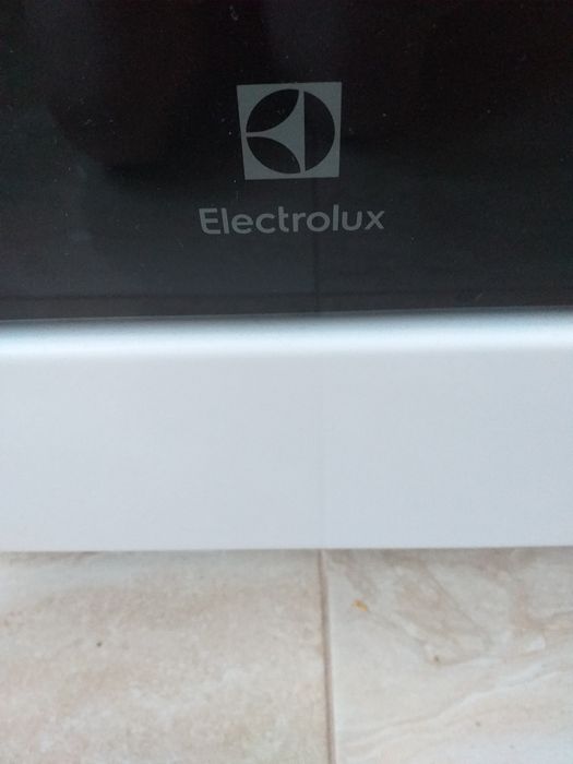 Kuchenka gazowo elektryczna Electrolux