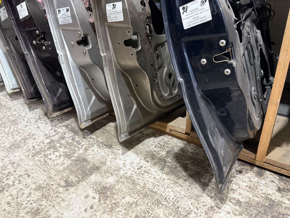 Дверь передняя левая Opel Vectra B вектра б