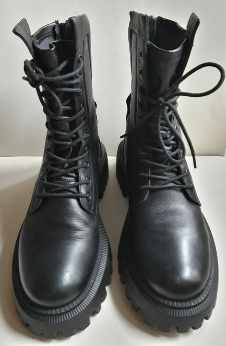 Ботинки женские высокие модные Estro