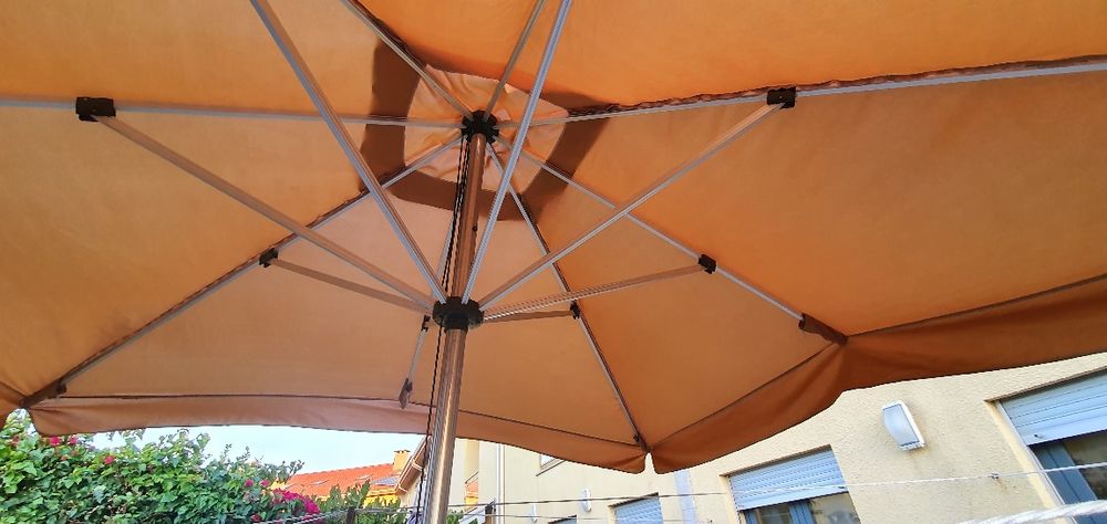 Guarda Sol grandes dimensões