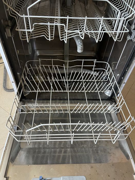 Cestos de maquina de lavar loica indesit