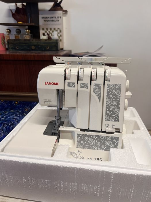 Оверлок Janome ML 785