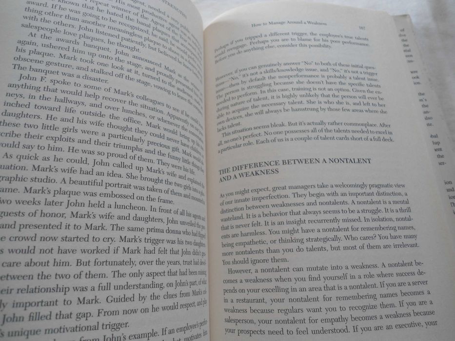 First, Break All The Rules por Marcus Buckingham & Curt Coffman