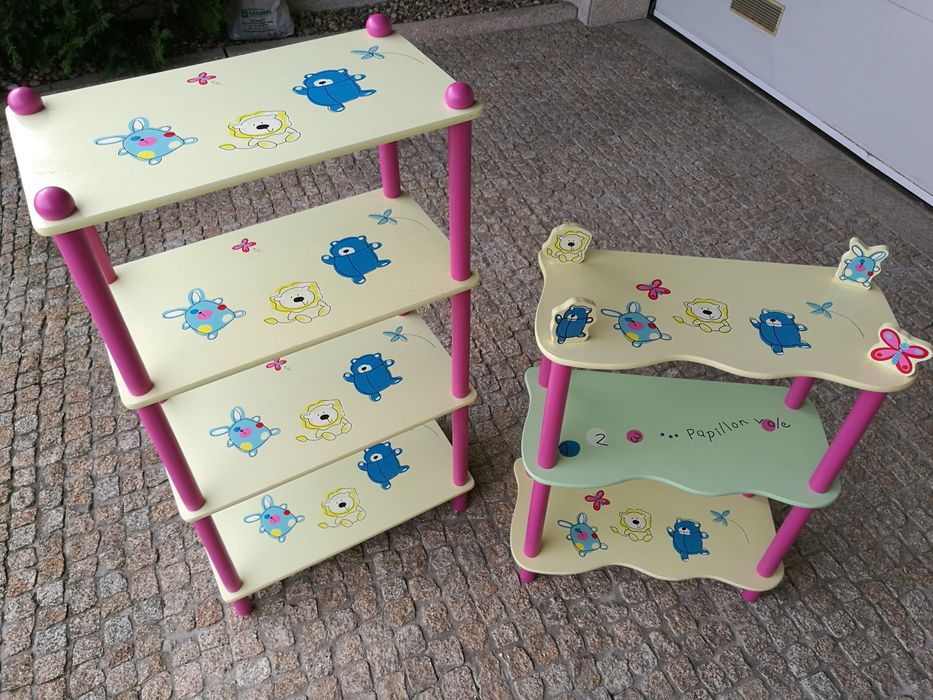 Estantes (2) quarto menina