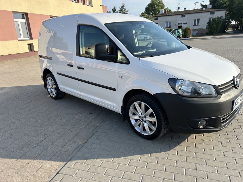 Vw caddy 1,6 tdi niski przebieg !!!
