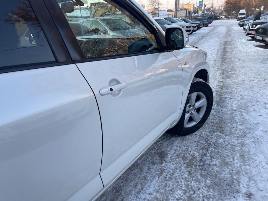 Продам Toyota-RAV4