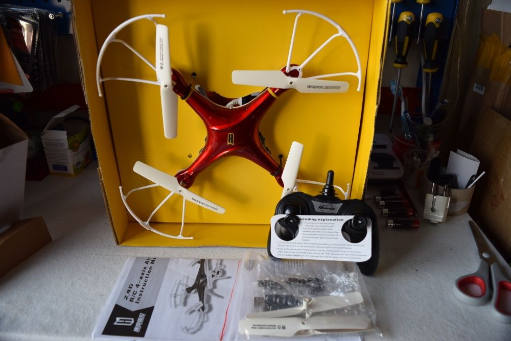 Huanqi 897B quadricóptero (drone quadcopter)