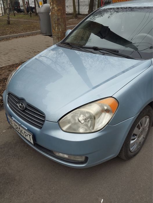 Продам авто батька. Третій власник. Купляв в листопаді 2021р з пробігом 230 тис км. Технічно машина без питань, мотор, коробка працюють добре, масло не бере, не димить, підтікань немає, ходовка не стучить. На 200 тис км була заміна ціпка ГРМ. Була в незначному ДТП у попереднього власника. Розхід по місту 5,5л, траса - 4,5л.
Заправка тільки на АЗС SOCAR. Два комплекти гуми зима-літо на дисках, заливок по 7 мм. ГАвто ухожене, господарське.

- підігрів сидінь
- кондиціонер
- ксенон
- тонування
- камера заднього огляду
- відео реєстратор

Машиною будете задоволені. Торг у капота.