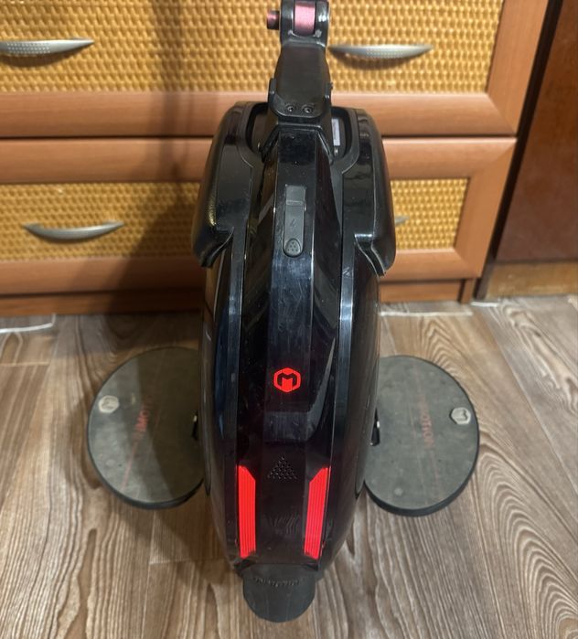 Моноколесо InMotion SCV V5F (Black) 320 Wh