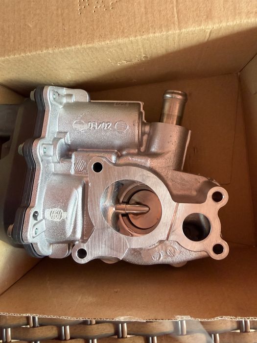 Клапан EGR ЕГР Mercedes A 642 140 22 60 Original GLS, GLE, GLC, S, E, C.
