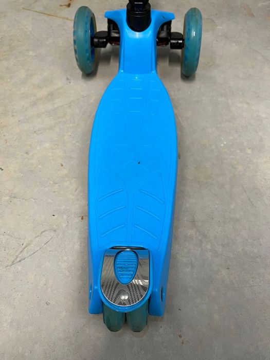 Hulajnoga trojkolowa scooter