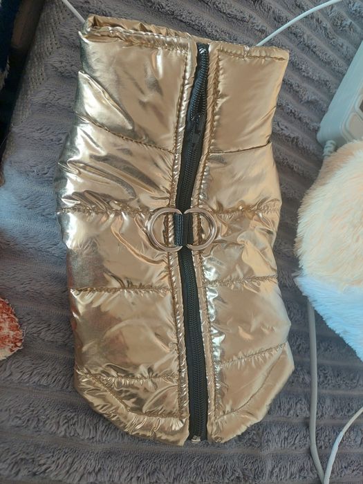 Продам жилетку на собачку