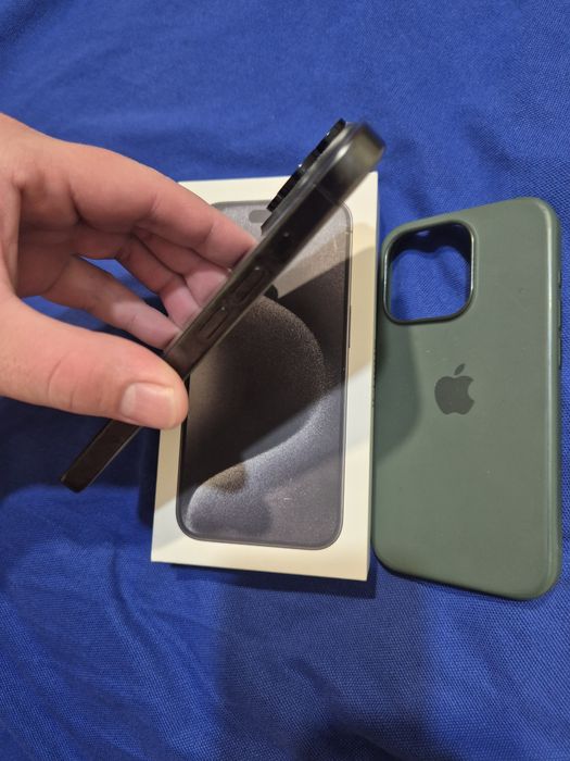 Iphone 15 pro etui idealny