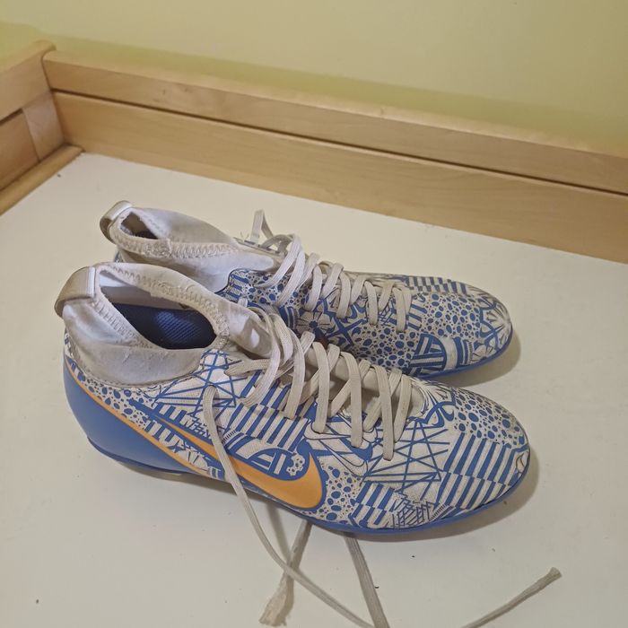 Vendo chuteiras tamanho 38