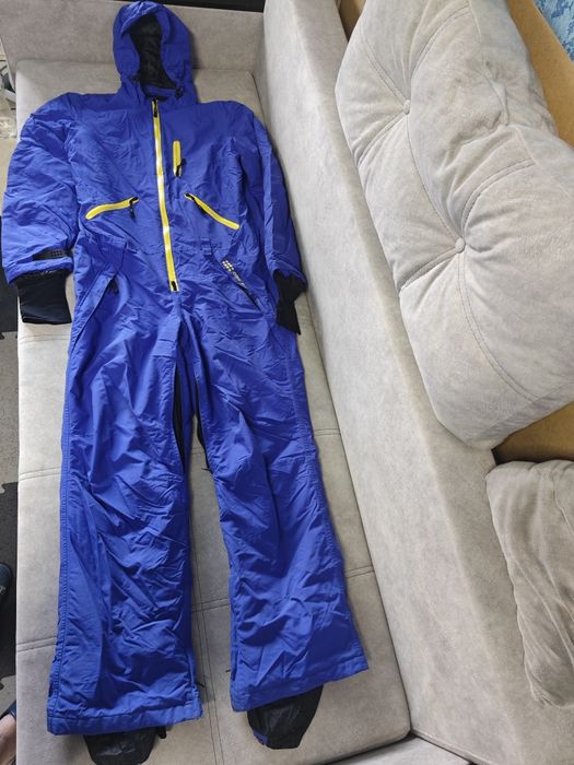 Горнолыжный комбенизон