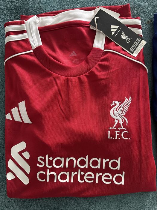Camisolas de jogo do Chelsea Fc e Liverpool Fc